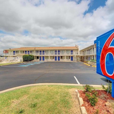 Motel 6 - Oklahoma City Airport Екстериор снимка