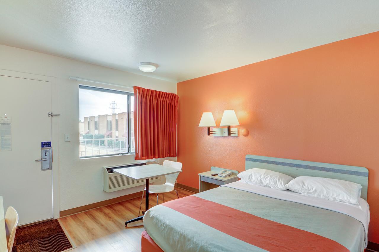 Motel 6 - Oklahoma City Airport Стая снимка