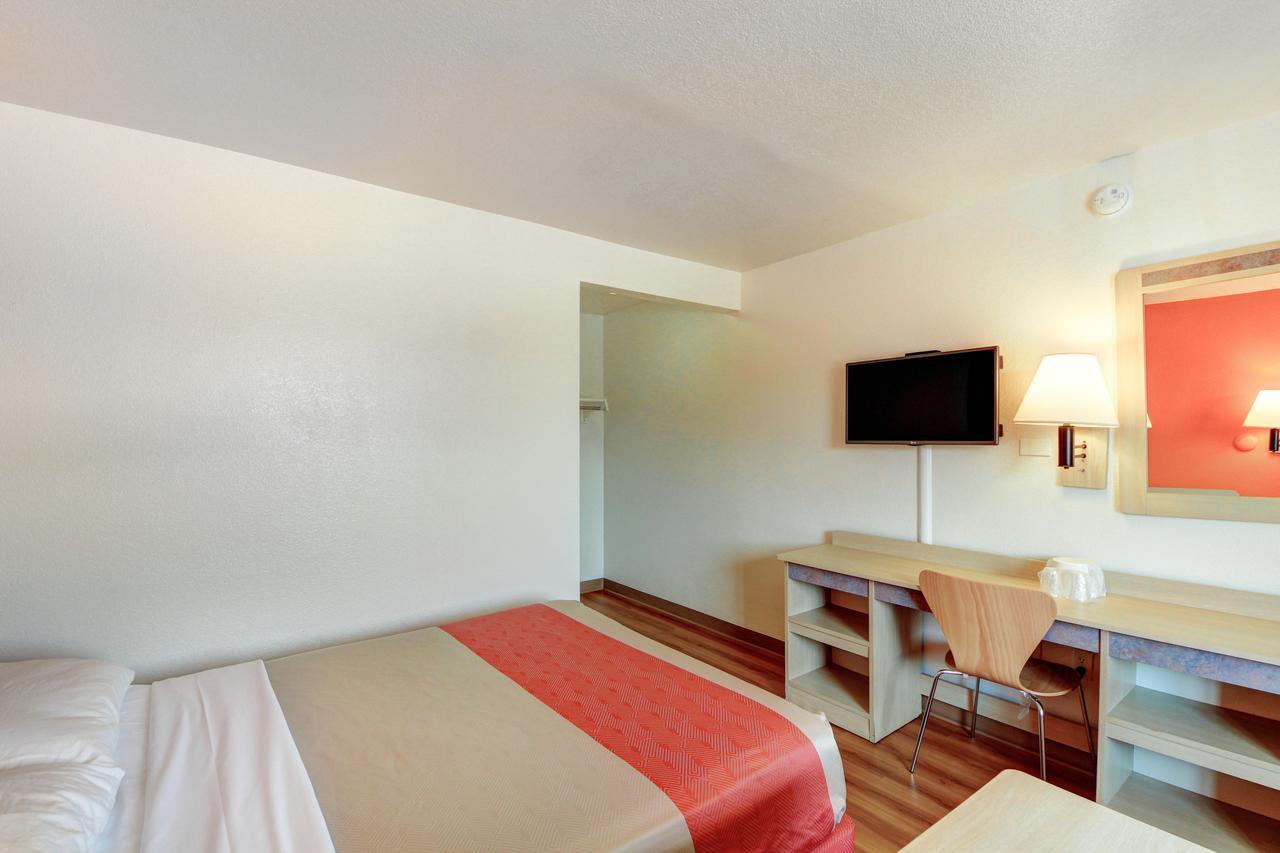 Motel 6 - Oklahoma City Airport Стая снимка