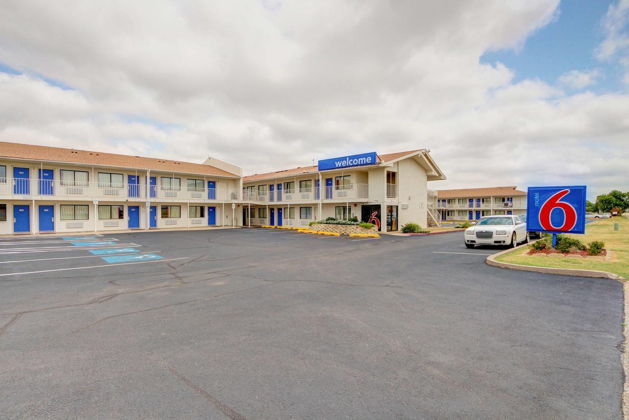 Motel 6 - Oklahoma City Airport Екстериор снимка