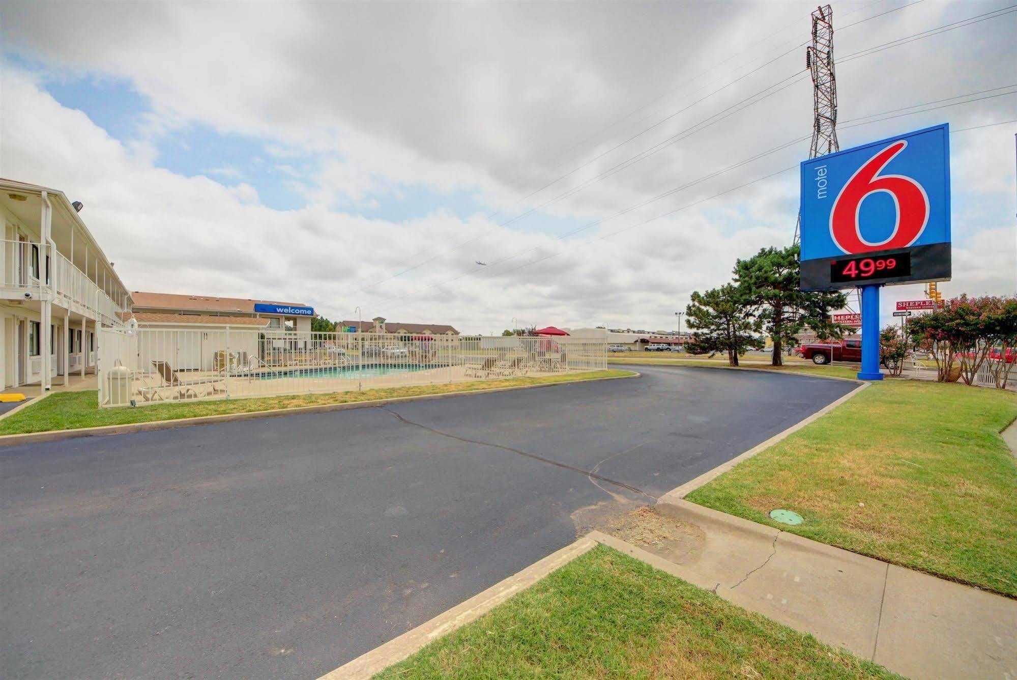Motel 6 - Oklahoma City Airport Екстериор снимка