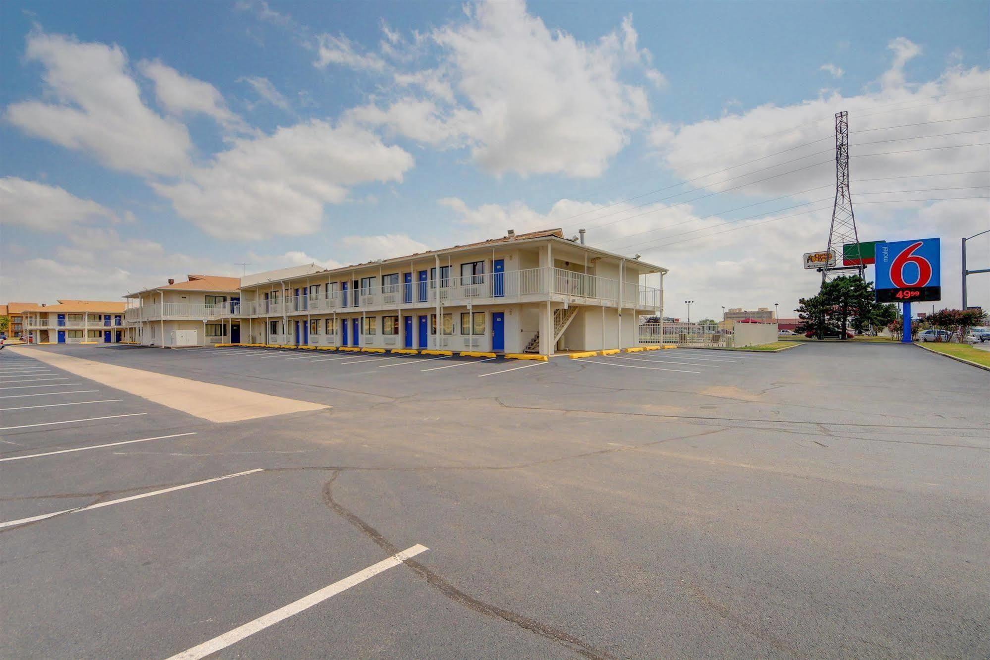 Motel 6 - Oklahoma City Airport Екстериор снимка